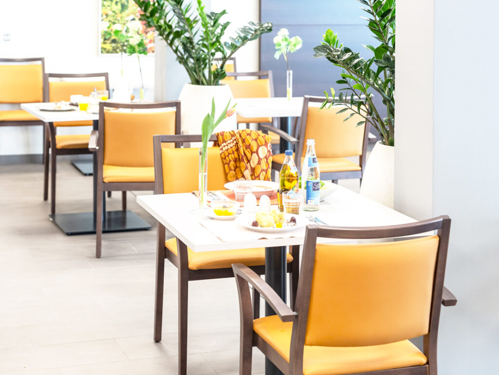 1099_cafeteria2