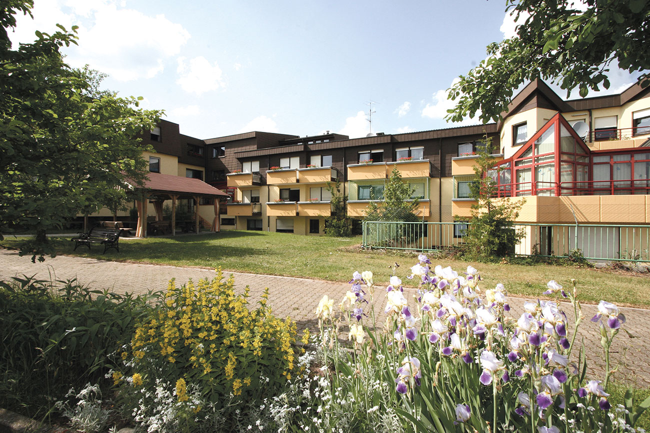 Seniorenheim - Haus Phönix am Roggenberg