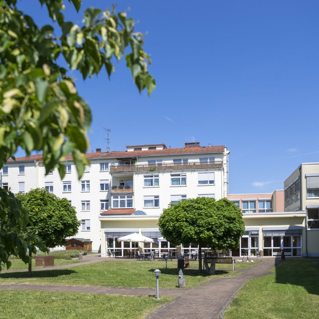 Korian_4003_Haus am grünen Weg Lollar_aussen