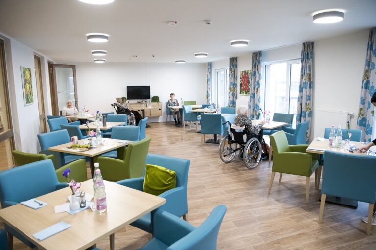 Zentrum Für Betreuung Und Pflege Auwaldhof www.korian.de