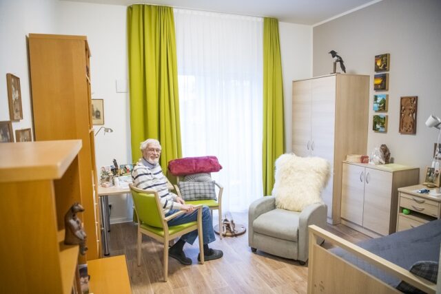 Zentrum Für Betreuung Und Pflege Auwaldhof www.korian.de