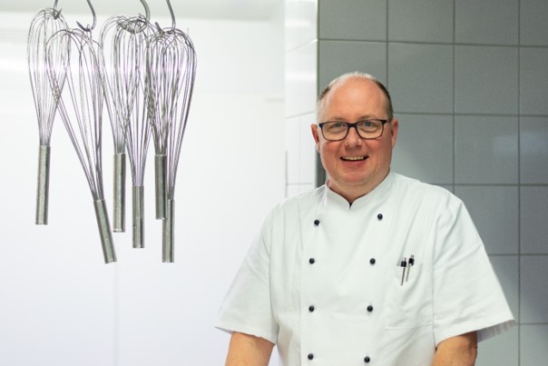 Thomas Müllenmeister, Küchenchef im Haus Curanum am Ochsenkamp