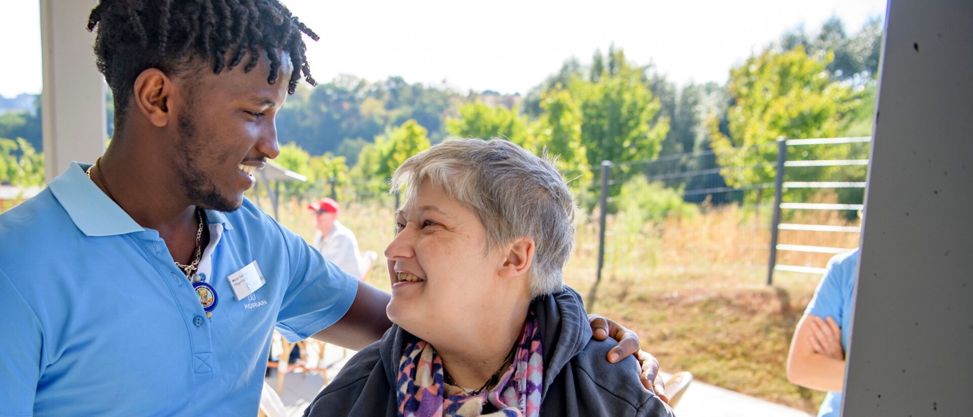 1146_Haus der Betreuung und Pflege Wolfhagen_Comorbidität_Pfleger_Bewohnerin