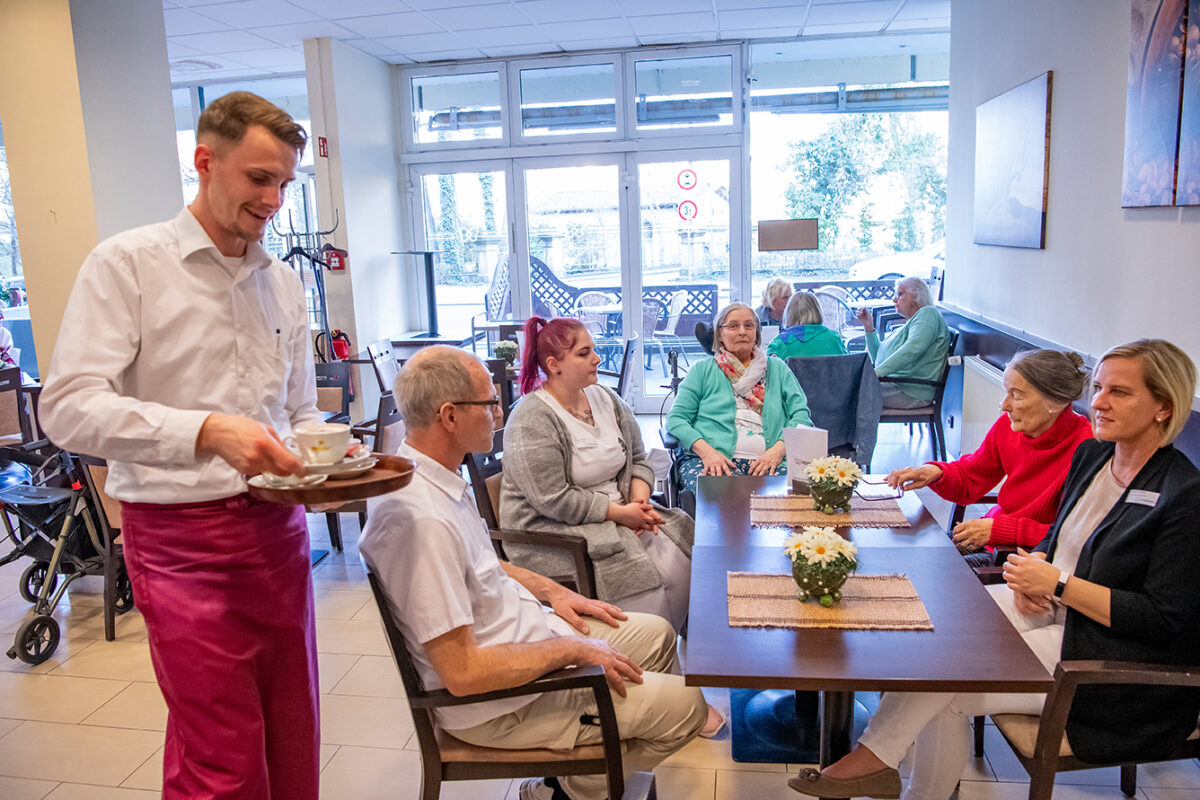Zentrum Für Betreuung Und Pflege Curanum Weserbergland www.korian.de