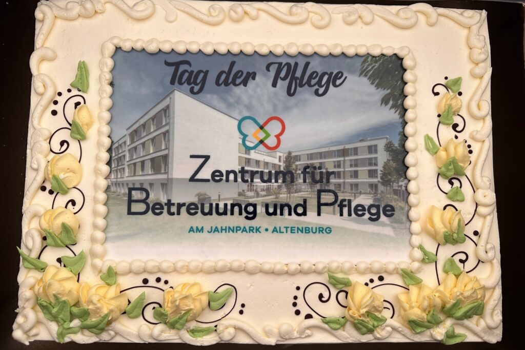 Tag der Pflege 2023_Zentrum für Betreuung und Pflege am Jahnpark_Torte