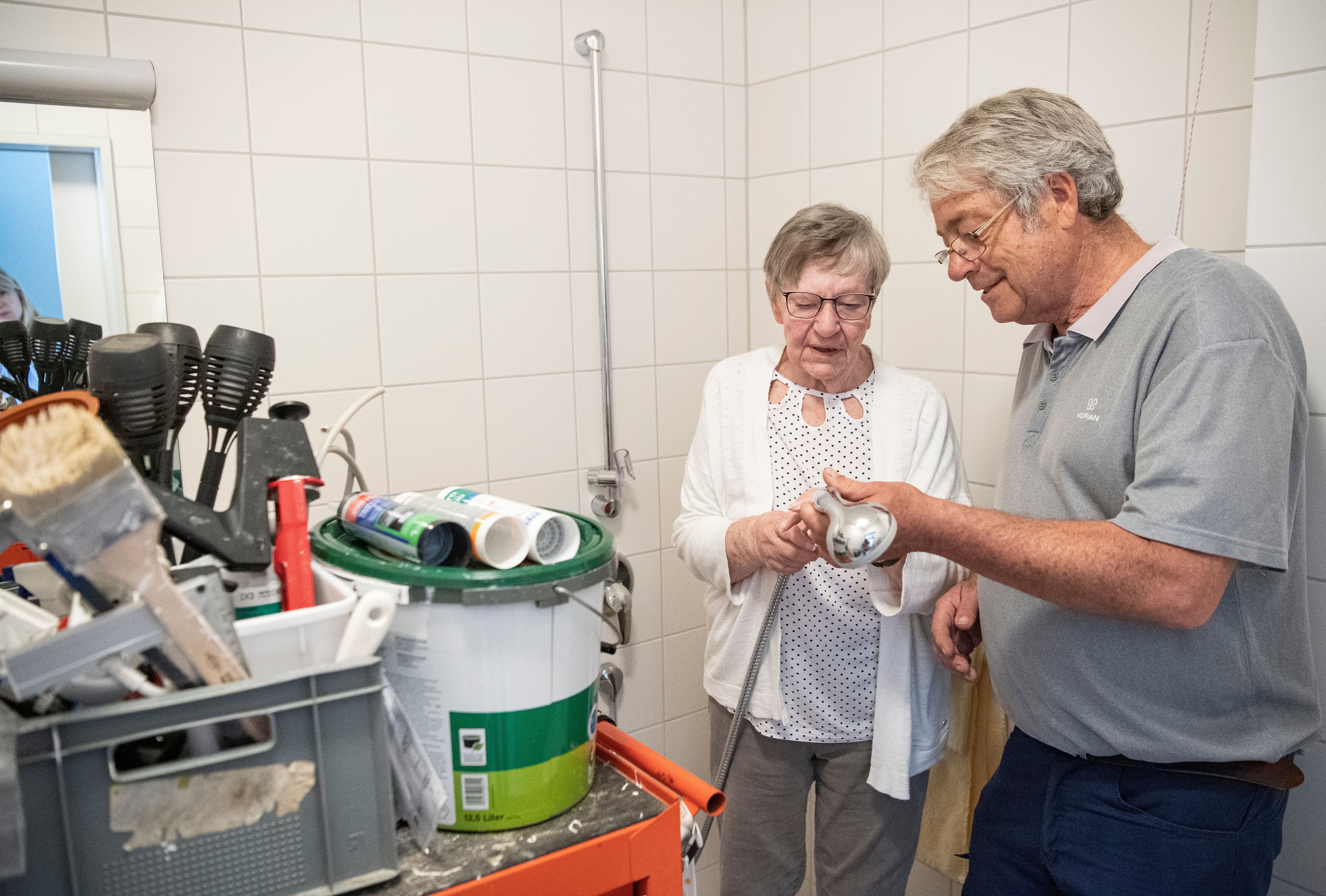 Pflege zu Hause: Haushaltsnahe Dienstleistungen steuerlich absetzen